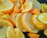 Foto del paso 4 de la receta: Cupcake de Chocolate amargo relleno de compota de naranjas y dec