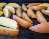 Foto del paso 2 de la receta: Muslos rellenos con papas doradas y manzanas aromatizadas con sidra a La Planchetta