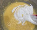 Hình bước làm 3 của món Bánh bông lan castella chà bông sốt dầu trứng