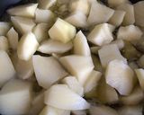 Foto del paso 2 de la receta Patatas bravas con ajo aceite y pimentón
