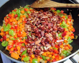 Foto del paso 5 de la receta: Porotos o frijoles multicolores con arroz