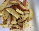 Foto del paso 1 de la receta: Papas Rústicas al estilo Omi