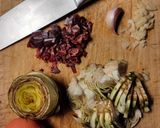 Foto del paso 1 de la receta: Tortilla de alcachofas con jamón