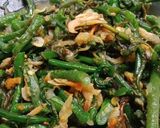 Foto langkah ke 7 dari resep Oseng daun pakis+kacang panjang pedes.