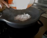 Foto del paso 6 de la receta: Escalopines de ternera en salsa de cebolla