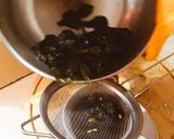 A picture of step 4 of Saunf Podiny ki Green Tea.