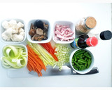 Foto del paso 1 de la receta: Fideos de arroz con vegetales salteados