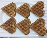 A picture of step 7 of Vanilla waffles glazed with honey.