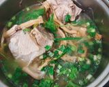 Hình bước làm 2 của món Bắp giò hầm măng khô