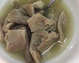 รูปขั้นตอนการทำที่ 7 ของ กระเพาะหมูตุ๋นพริกไทย สูตรจีนแคะ (ฮากกา)