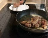 Foto del paso 4 de la receta: Alubias con manitas de cerdo