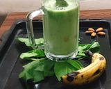 A picture of step 1 of Spinach Banana Smoothie (Healthy).