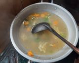Foto langkah ke 6 dari resep Sayur Sop Daging Sapi & Bakso.