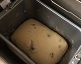 Foto langkah ke 2 dari resep Cinnamon Raisins Bread.