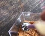 A picture of step 2 of Candi dessert.
