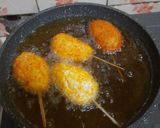 Foto langkah ke 6 dari resep 23. Mini Corndog.
