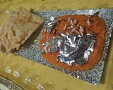 A picture of step 5 of Soji ka halwa with puri.