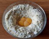 Foto del passaggio 2 della ricetta Cream tart (letter cake o alphabet cake)