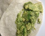 Foto del paso 5 de la receta: Enfrijoladas de aguacate