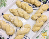 Foto langkah ke 6 dari resep Twisted Korean Doughnuts.