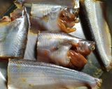 A picture of step 1 of Pabda Fish Curry.