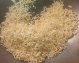A picture of step 4 of Crispy Maggi donut.