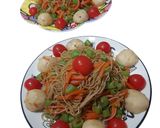Foto langkah ke 4 dari resep Mie Goreng Hongkong.
