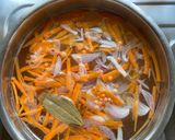 A picture of step 2 of Red lentil and garlic soup.