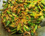 झटपट भेंडी मसाला (Bhendi Masala Recipe In Marathi) रेसिपी स्टेप 4 फोटो 