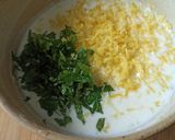 Une image de l'étape 2 de Asperges et halloumi grillées sauce mentholée.