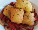 Foto del paso 8 de la receta: Bacalao en tempura con ensalada de piquillos y cebolla confitada
