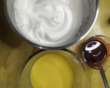 Foto langkah ke 6 dari resep Hurricane Red Velvet Swiss Roll Cake.