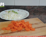 Foto del paso 3 de la receta: Sopa de pollo