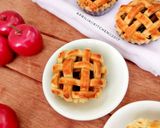 Foto langkah ke 8 dari resep Mini classic APPLE PIE.