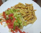 Foto del paso 5 de la receta: Pasta con salsa de carne y ensalada