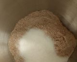 Foto del passaggio 3 della ricetta Sbriciolata al cioccolato e pere con confettura di pere e cacao