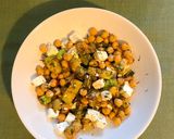 Pas rețetă Salată cu dovlecei, năut și brânză feta 3 fotografie