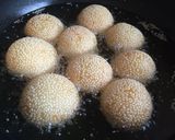 Hình bước làm 4 của món Bánh rán ngọt