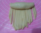 Foto langkah ke 4 dari resep Wool Roll Bread - Eggless, 1x Proofing.