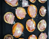 Foto del paso 4 de la receta: Mini pizzas de berenjena y lomo de cerdo