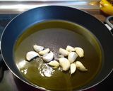 Foto del paso 1 de la receta Pollo guisado en salsa de ajos☆☆☆