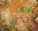 Foto del paso 4 de la receta: 🍴🍗 Arroz con muslitos de pollo