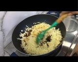 A picture of step 3 of Paneer bhurji.