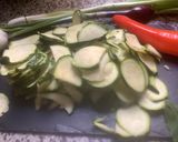 Une image de l'étape 1 de 🍃🍂Flan de courgettes 🥒aux herbes 🌴du jardin 🪴.