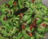 Foto langkah ke 4 dari resep Tumis Pare Rebon.