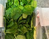 Foto del paso 4 de la receta: Crema de espárragos verdes con espinacas