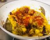 A picture of step 3 of Raw mango curry.