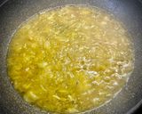 Foto del paso 3 de la receta: Setas con yema curada y crujiente de jamón ibérico sobre cama de patata y calabaza