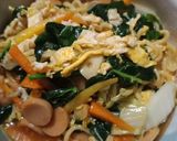 Foto langkah ke 5 dari resep Bakmi Pedas Nyemek (Mie Burung Dara).