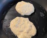 A picture of step 4 of Gluten Free Banana Pancakes 🥞.